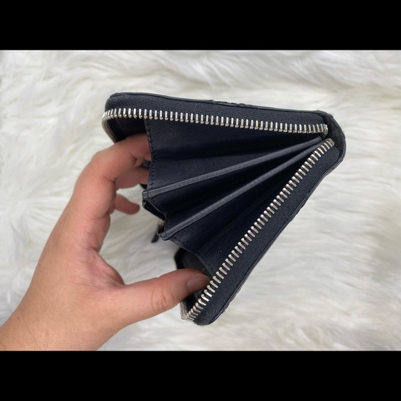 Chanel Hampton Black lambskin wallet - Picture 8 of 10